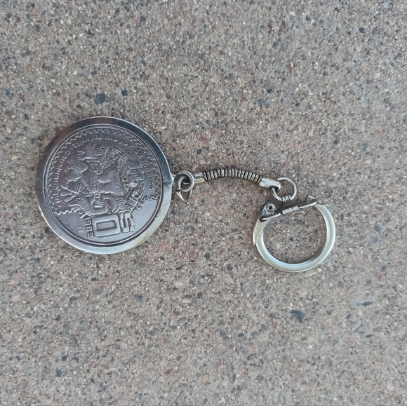 Mexican Coin Keychain - Picture 6 of 6